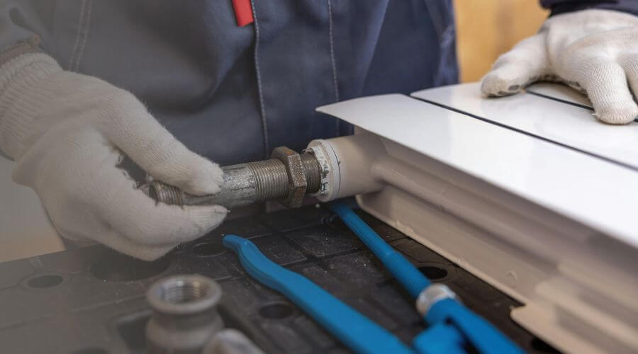 Professional water heater repair services in Leesburg, OH