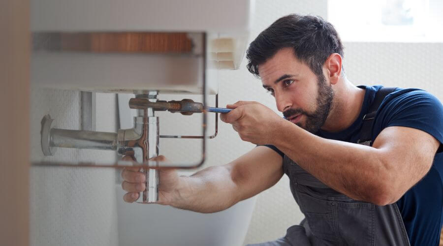 Professional water heater repair in Leesburg, OH